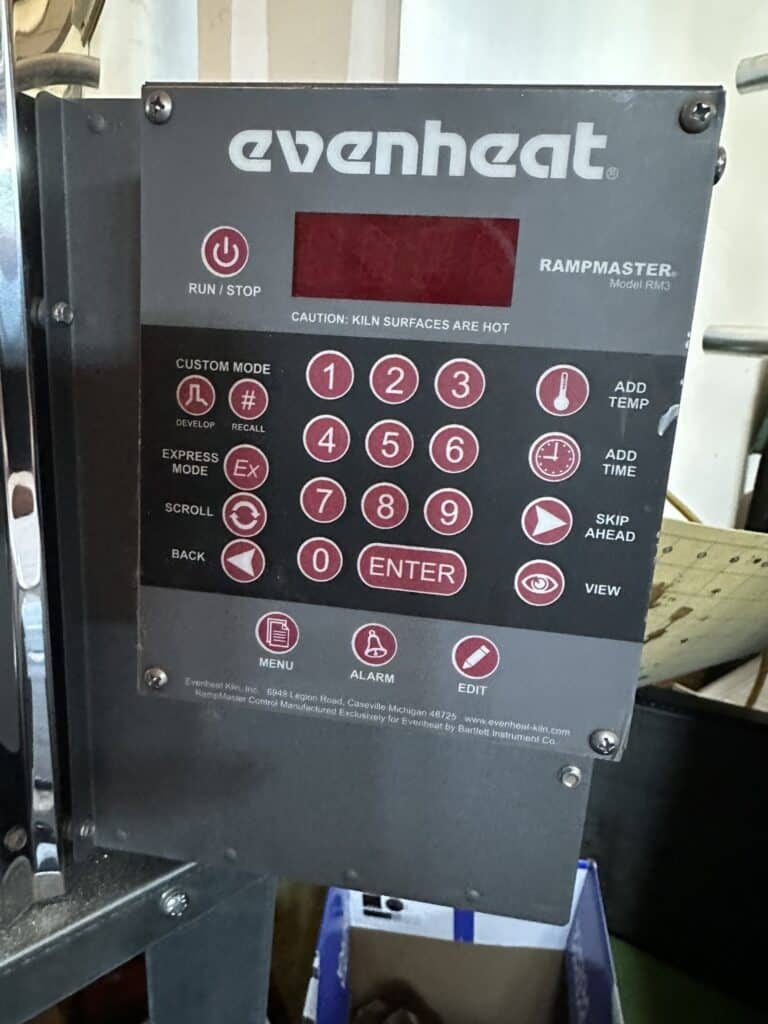 Controler 768x1024